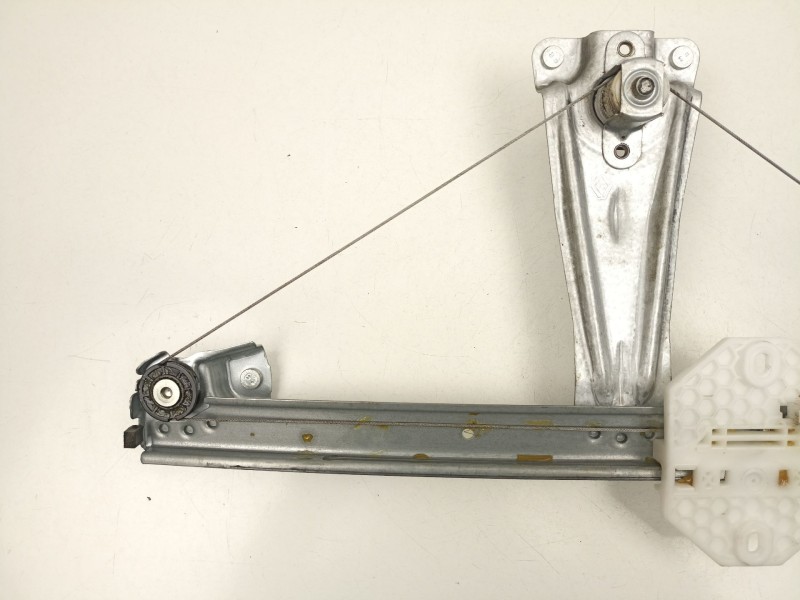 Recambio de elevalunas trasero derecho para dacia sandero ii 1.5 blue dci 95 (b8jl) referencia OEM IAM 827202131R  