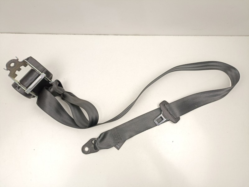 Recambio de cinturon seguridad trasero derecho para dacia sandero ii 1.5 blue dci 95 (b8jl) referencia OEM IAM 888416959R  