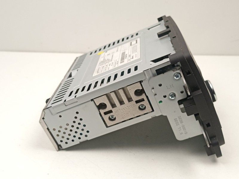 Recambio de radio cd/mp3 para dacia sandero ii 1.5 blue dci 95 (b8jl) referencia OEM IAM 281156864R  