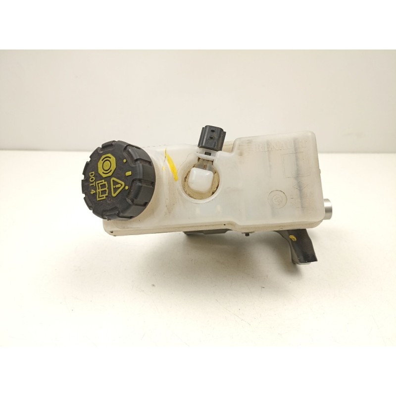Recambio de bomba de freno para dacia sandero ii 1.5 blue dci 95 (b8jl) referencia OEM IAM 460111938R  