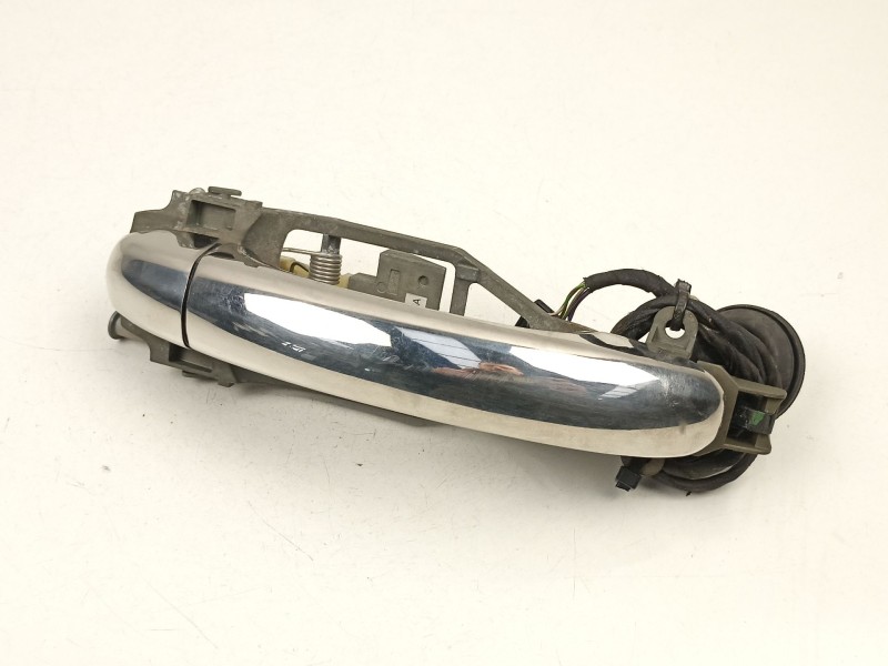 Recambio de manilla trasera izquierda para volkswagen touareg (7la, 7l6, 7l7) 5.0 v10 tdi referencia OEM IAM 7L0839885A  