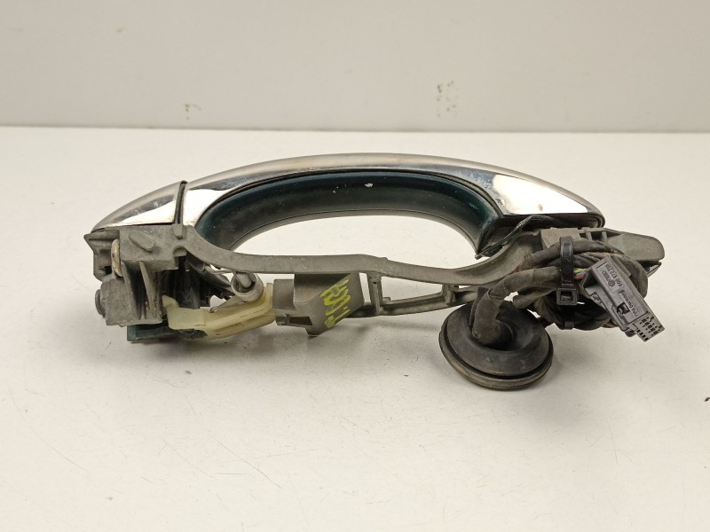 Recambio de manilla trasera derecha para volkswagen touareg (7la, 7l6, 7l7) 5.0 v10 tdi referencia OEM IAM 7L0839886A  