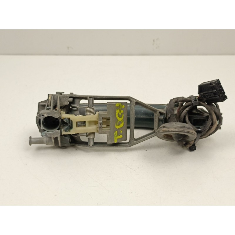 Recambio de manilla trasera derecha para volkswagen touareg (7la, 7l6, 7l7) 5.0 v10 tdi referencia OEM IAM 7L0839886A  