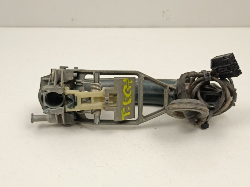 Recambio de manilla trasera derecha para volkswagen touareg (7la, 7l6, 7l7) 5.0 v10 tdi referencia OEM IAM 7L0839886A  