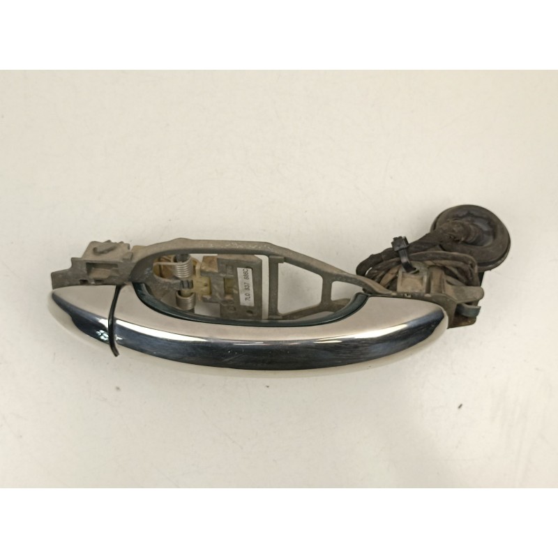 Recambio de manilla delantera derecha para volkswagen touareg (7la, 7l6, 7l7) 5.0 v10 tdi referencia OEM IAM 7L0837886C  
