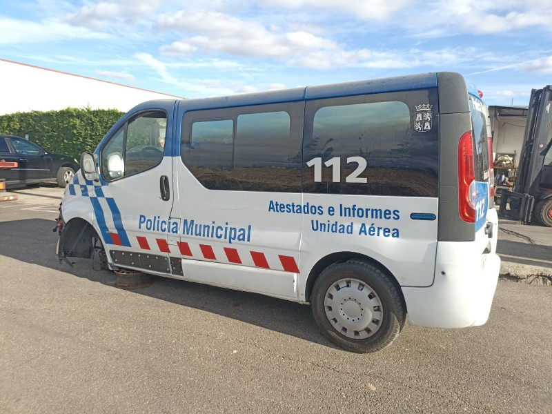 Recambio de carroceria para opel vivaro a autobús (x83) 2.5 cdti (f7, j7, a07) referencia OEM IAM   