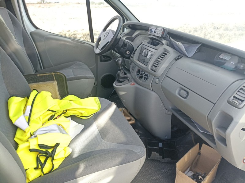 Recambio de carroceria para opel vivaro a autobús (x83) 2.5 cdti (f7, j7, a07) referencia OEM IAM   