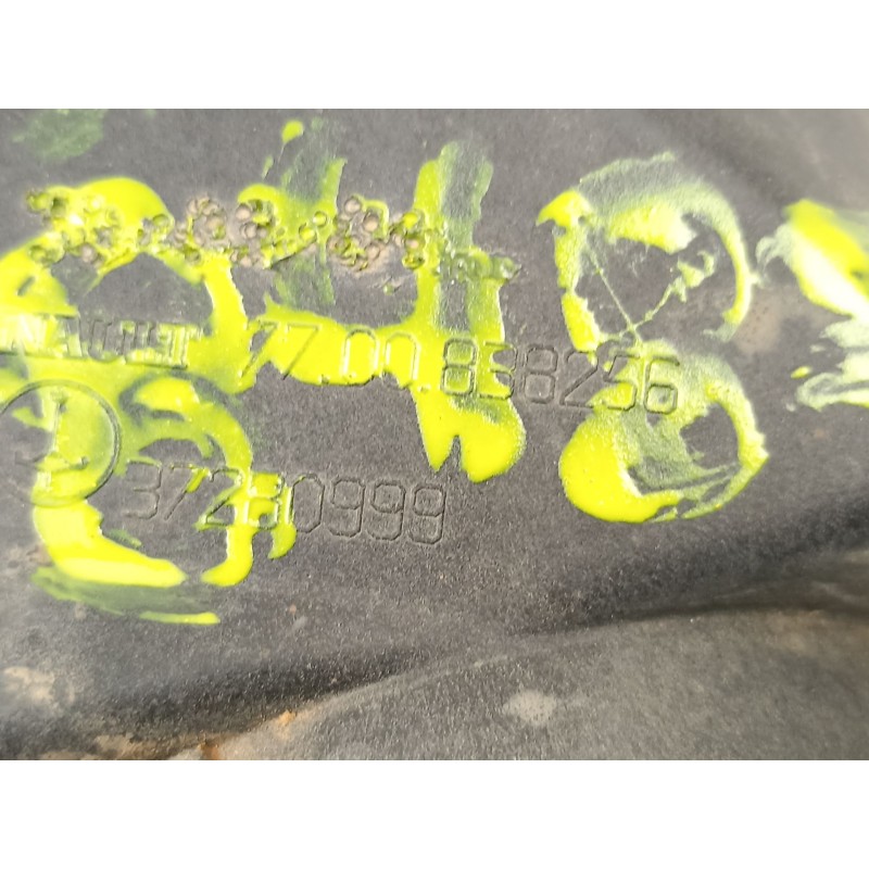 Recambio de antiniebla derecho para renault megane i coach (da0/1_) 1.6 e (da0f) referencia OEM IAM 7700838256  