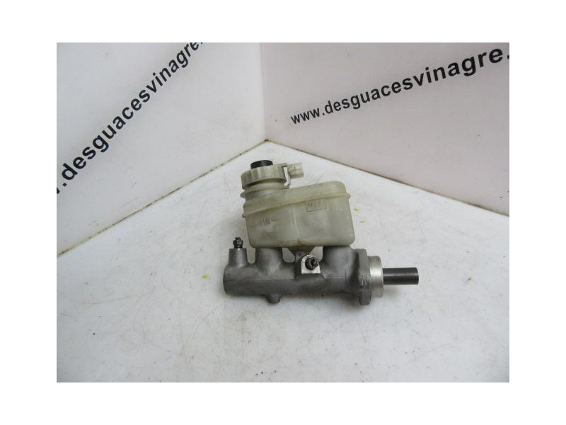 Recambio de bomba de freno : toyota avensis : 2.0 td -1cd-ftv (110,13) 4p [2001] para toyota avensis 2.0 td -1cd-ftv (110,13) re