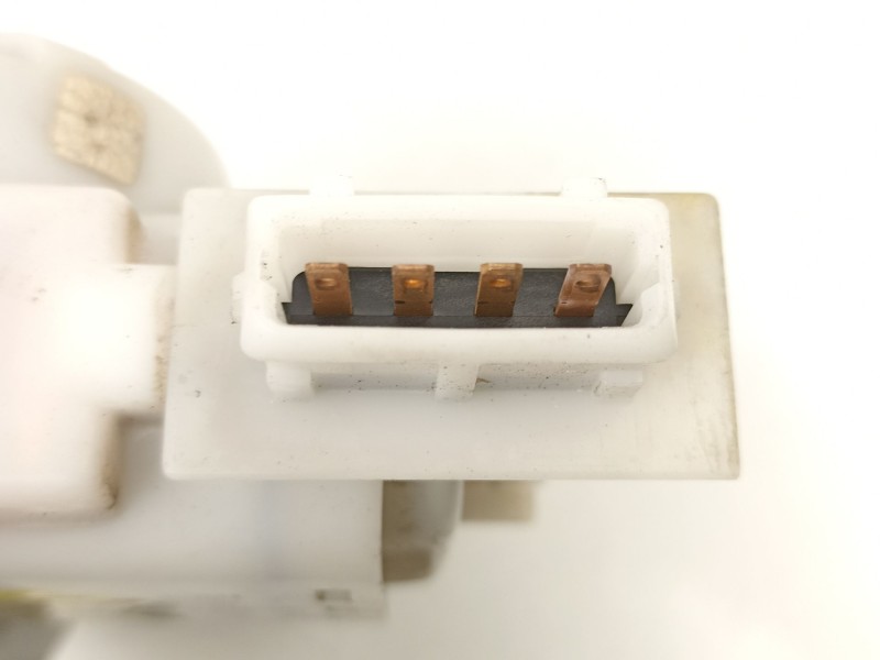 Recambio de cerradura puerta trasera izquierda para volkswagen vento (1h2) 2.0 referencia OEM IAM 1H4839015A  