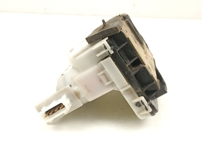 Recambio de cerradura puerta trasera derecha para volkswagen vento (1h2) 2.0 referencia OEM IAM 1H4839016A  