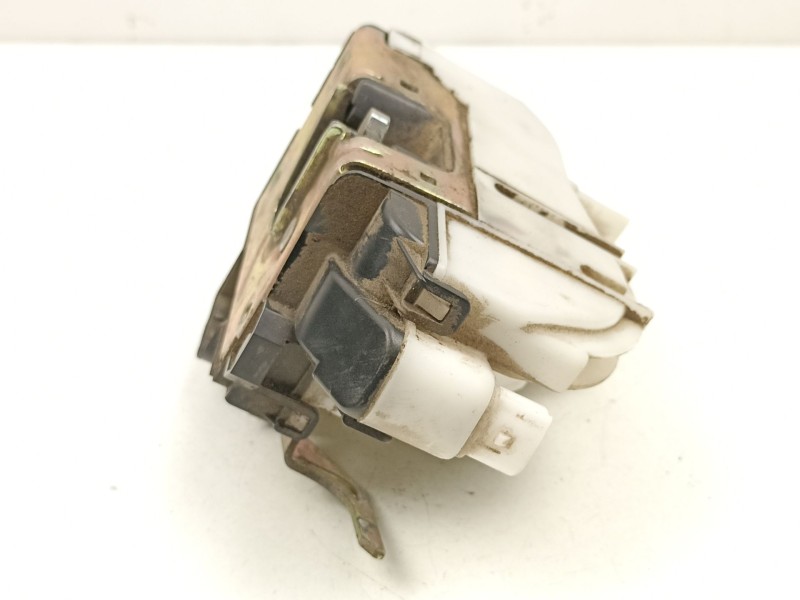 Recambio de cerradura puerta delantera derecha para volkswagen vento (1h2) 2.0 referencia OEM IAM 1H1837016A  