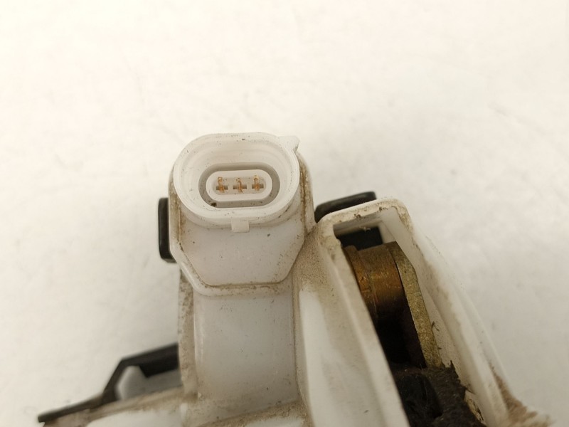 Recambio de cerradura puerta delantera derecha para volkswagen vento (1h2) 2.0 referencia OEM IAM 1H1837016A  