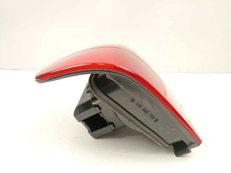 Recambio de piloto trasero izquierdo para volkswagen vento (1h2) 2.0 referencia OEM IAM 1H5945111B  