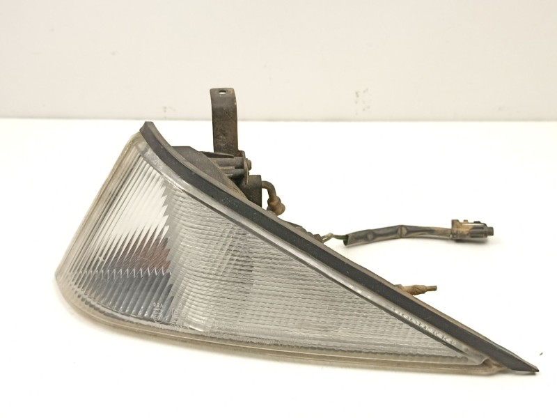 Recambio de piloto delantero izquierdo para ssangyong musso (fj) 2.9 td referencia OEM IAM 8330105200X  