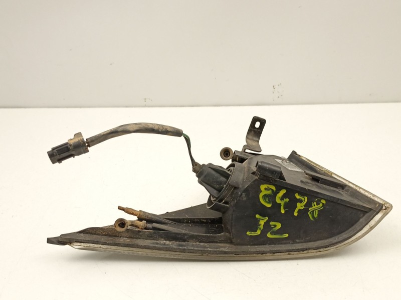 Recambio de piloto delantero izquierdo para ssangyong musso (fj) 2.9 td referencia OEM IAM 8330105200X  