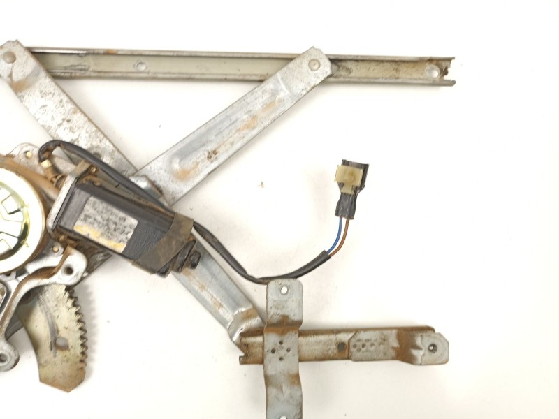 Recambio de elevalunas trasero derecho para ssangyong musso (fj) 2.9 td referencia OEM IAM 7330205101  