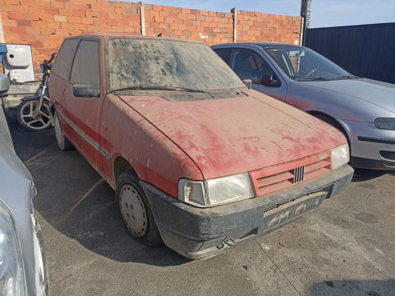 fiat uno (146) del año 1990