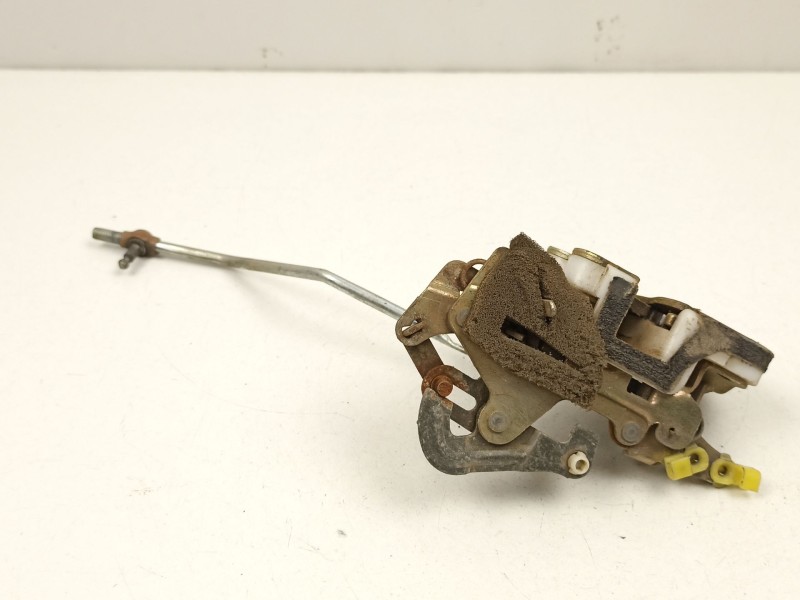 Recambio de cerradura puerta trasera izquierda para ssangyong musso (fj) 2.9 td referencia OEM IAM 7130105000  