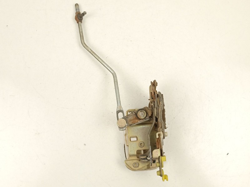 Recambio de cerradura puerta trasera izquierda para ssangyong musso (fj) 2.9 td referencia OEM IAM 7130105000  