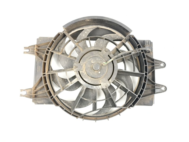 Recambio de electroventilador para ssangyong musso (fj) 2.9 td referencia OEM IAM 684200505  