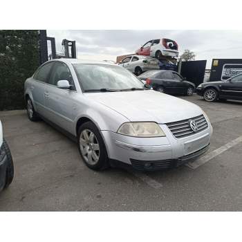 VOLKSWAGEN PASSAT BERLINA (3B3)