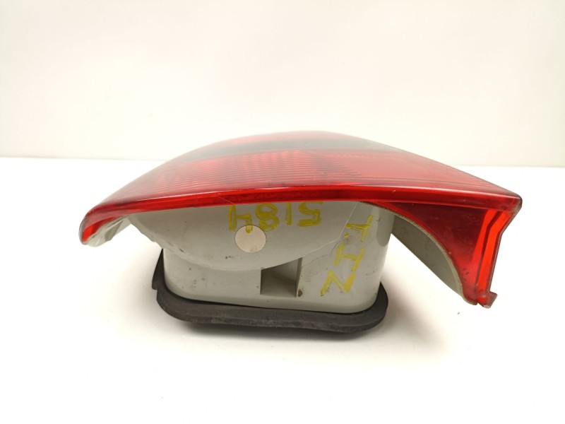 Recambio de piloto trasero izquierdo para mitsubishi carisma 1.8 g referencia OEM IAM MR485469  