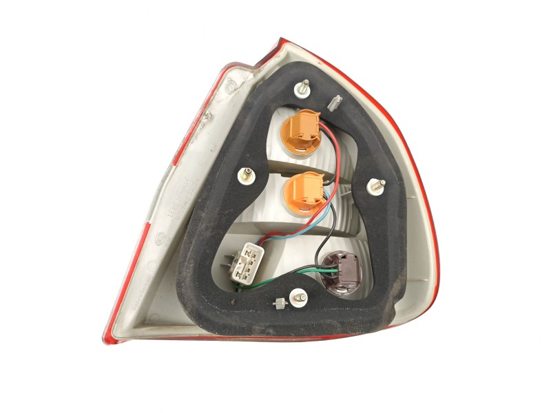 Recambio de piloto trasero izquierdo para mitsubishi carisma 1.8 g referencia OEM IAM MR485469  