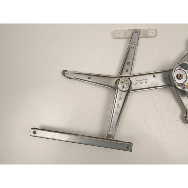 Recambio de elevalunas delantero izquierdo para opel combo furgoneta/monovolumen 1.7 cdti 16v referencia OEM IAM 13222283  13173