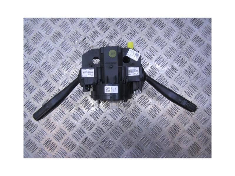 Recambio de mando luces y limpias : volkswagen caddy : 1.9 tdi (104,69cv) [2005] para volkswagen caddy 1.9 tdi referencia OEM IA