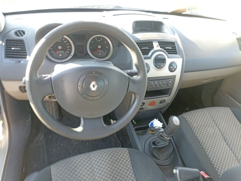 renault megane ii sedán (lm0/1_) del año 2003