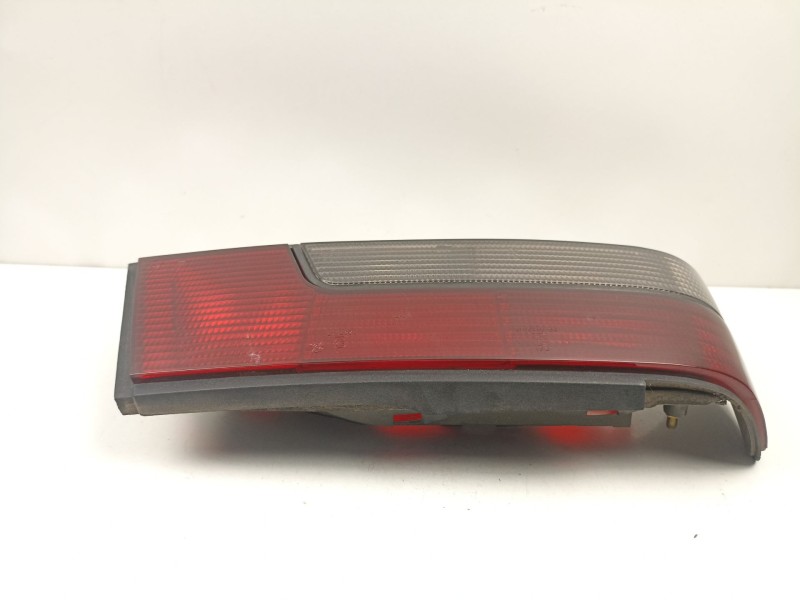 Recambio de piloto trasero izquierdo para peugeot 405 i (15b) 1.9 referencia OEM IAM 635063  