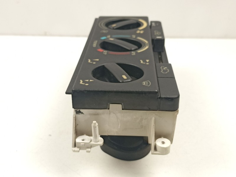Recambio de mandos calefaccion aire para peugeot 405 i (15b) 1.9 referencia OEM IAM 645131  