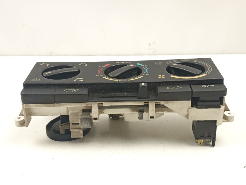 Recambio de mandos calefaccion aire para peugeot 405 i (15b) 1.9 referencia OEM IAM 645131  