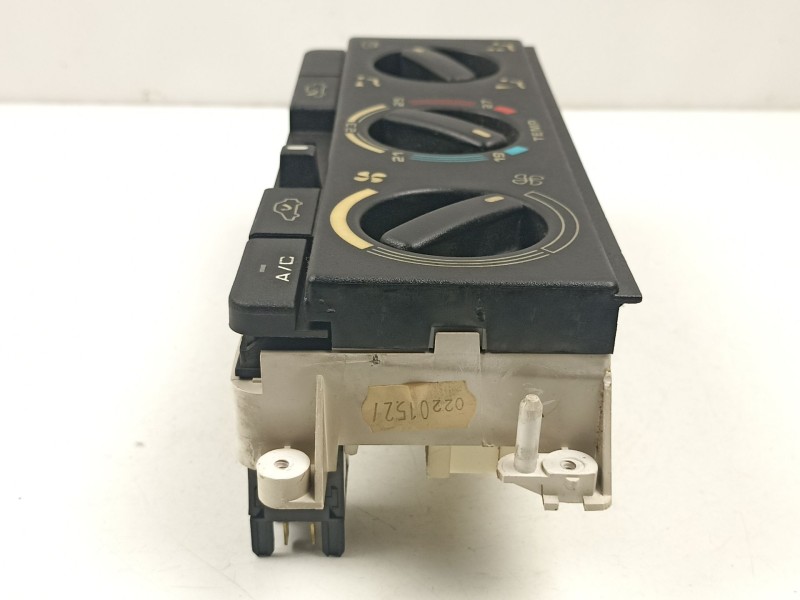 Recambio de mandos calefaccion aire para peugeot 405 i (15b) 1.9 referencia OEM IAM 645131  