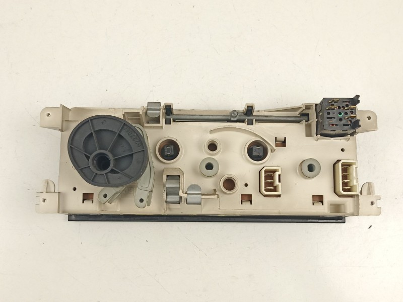 Recambio de mandos calefaccion aire para peugeot 405 i (15b) 1.9 referencia OEM IAM 645131  