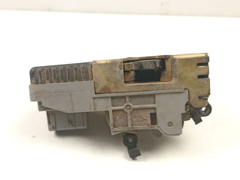 Recambio de cerradura puerta delantera derecha para peugeot 406 (8b) 1.9 td referencia OEM IAM 9136H9  