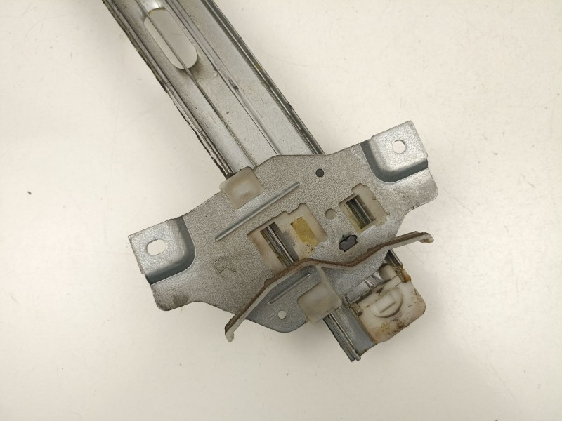 Recambio de elevalunas trasero derecho para kia shuma i (fb) 1.5 i 16v referencia OEM IAM 0K2A272560C  