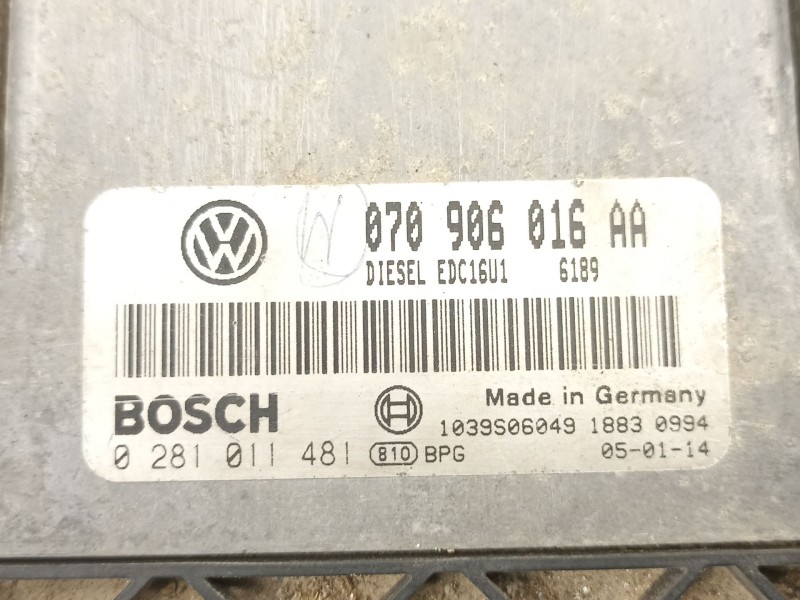 Recambio de centralita para volkswagen touareg (7la, 7l6, 7l7) 5.0 v10 tdi referencia OEM IAM 070906016AA 0281011481 