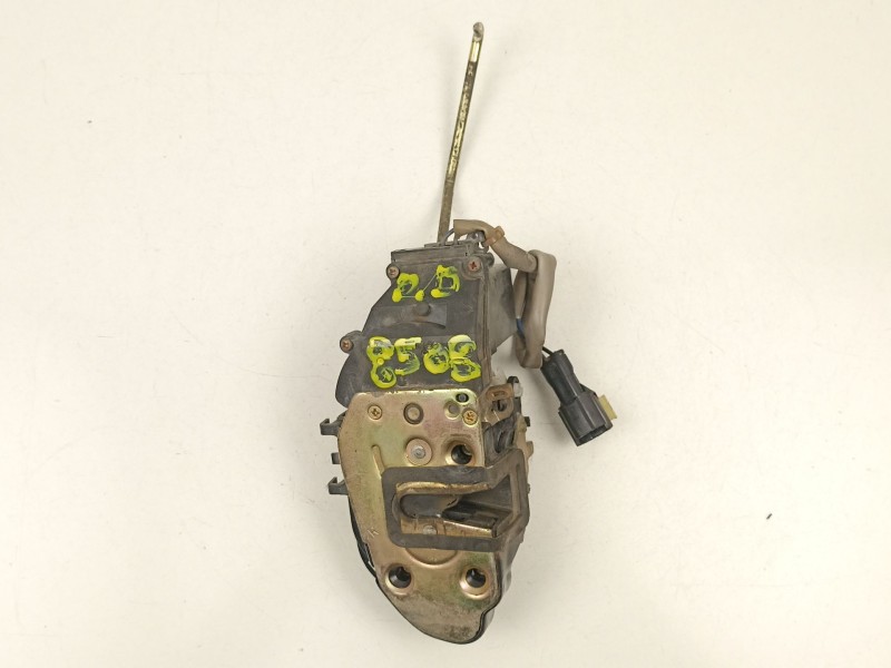 Recambio de cerradura puerta delantera derecha para kia shuma i (fb) 1.5 i 16v referencia OEM IAM 0K2A258311B  