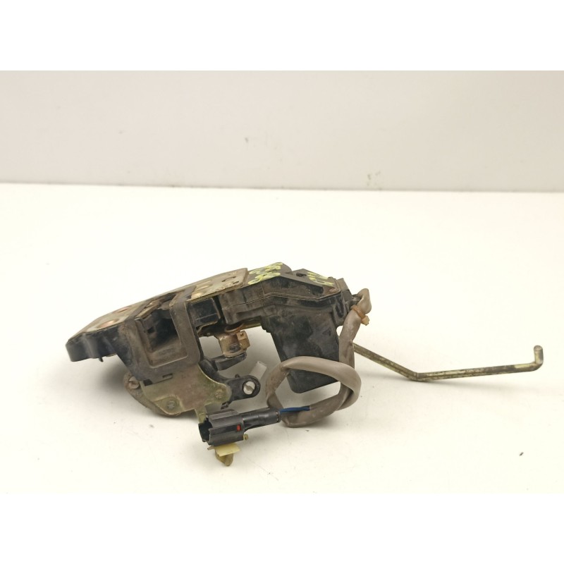 Recambio de cerradura puerta delantera derecha para kia shuma i (fb) 1.5 i 16v referencia OEM IAM 0K2A258311B  