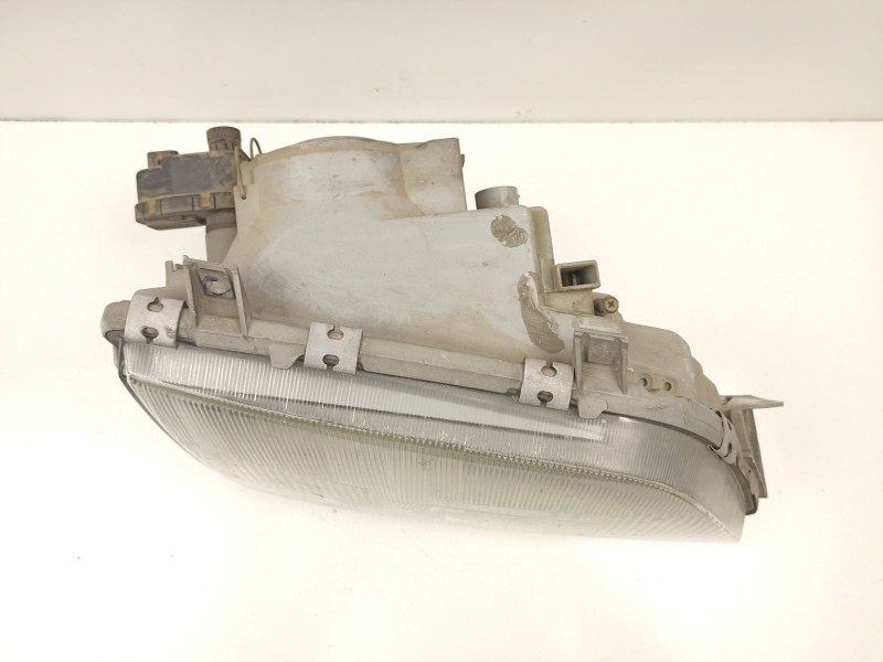 Recambio de faro derecho para opel omega a (v87) 2.0 (f19, m19, n19) referencia OEM IAM 90246535 0301076302 