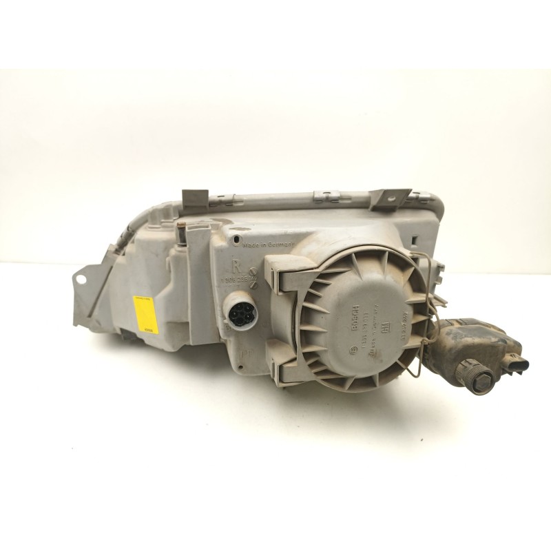 Recambio de faro derecho para opel omega a (v87) 2.0 (f19, m19, n19) referencia OEM IAM 90246535 0301076302 
