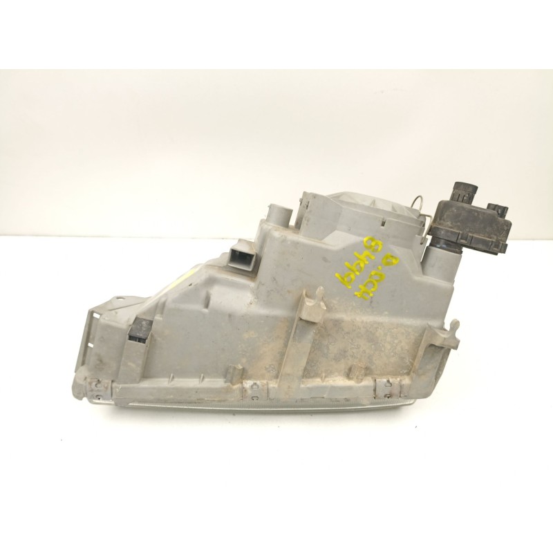 Recambio de faro derecho para opel omega a (v87) 2.0 (f19, m19, n19) referencia OEM IAM 90246535 0301076302 