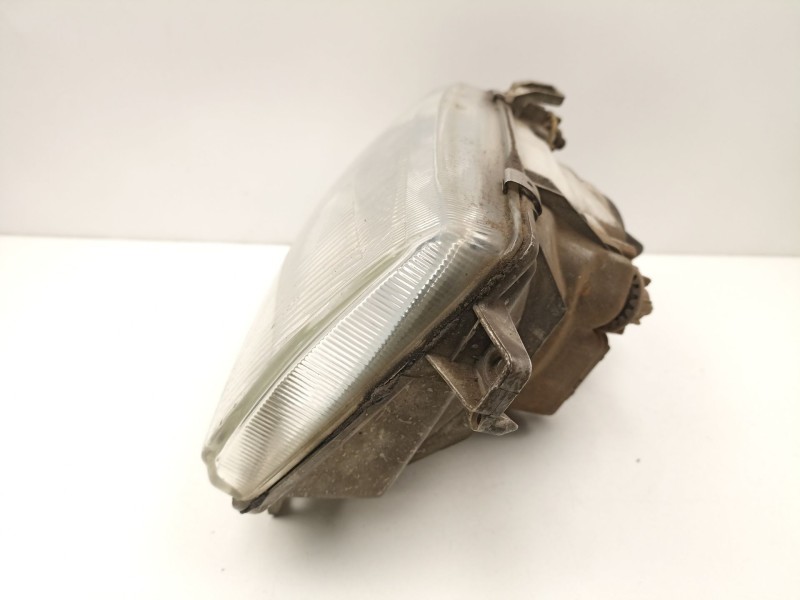 Recambio de faro derecho para volkswagen vento 1.9 td (d) aaz referencia OEM IAM 1H5941018H  