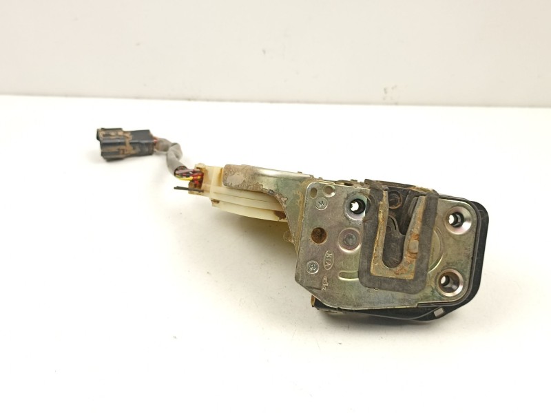 Recambio de cerradura puerta delantera derecha para kia sorento i (jc) 2.5 crdi referencia OEM IAM 813203E010  