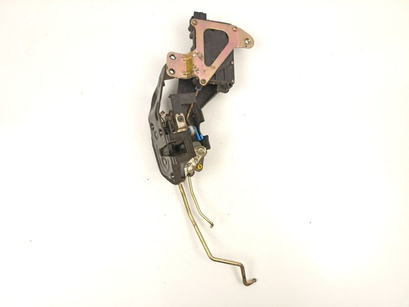 Recambio de cerradura puerta delantera derecha para hyundai accent ii sedán (lc) 1.5 crdi referencia OEM IAM 8132025030  