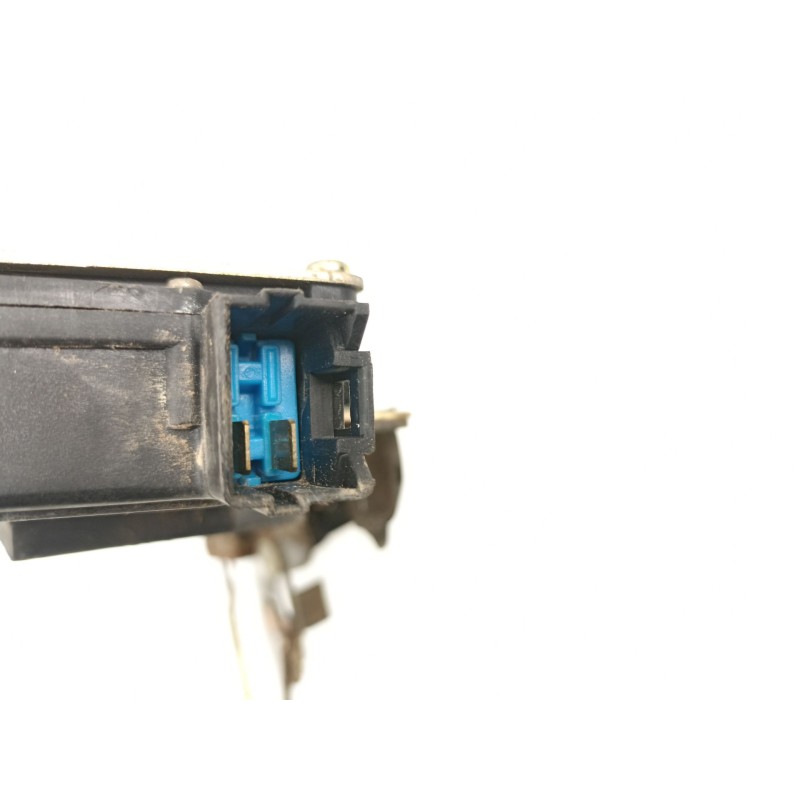 Recambio de cerradura puerta delantera derecha para hyundai accent ii sedán (lc) 1.5 crdi referencia OEM IAM 8132025030  