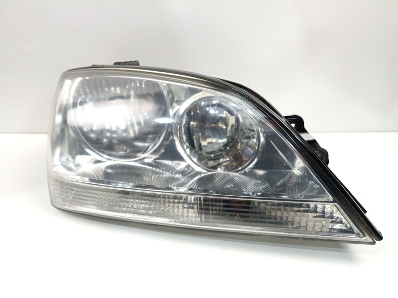 Recambio de faro derecho para kia sorento i (jc) 2.5 crdi referencia OEM IAM 921023E010  