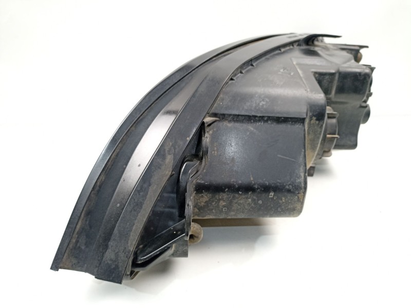 Recambio de faro derecho para kia sorento i (jc) 2.5 crdi referencia OEM IAM 921023E010  